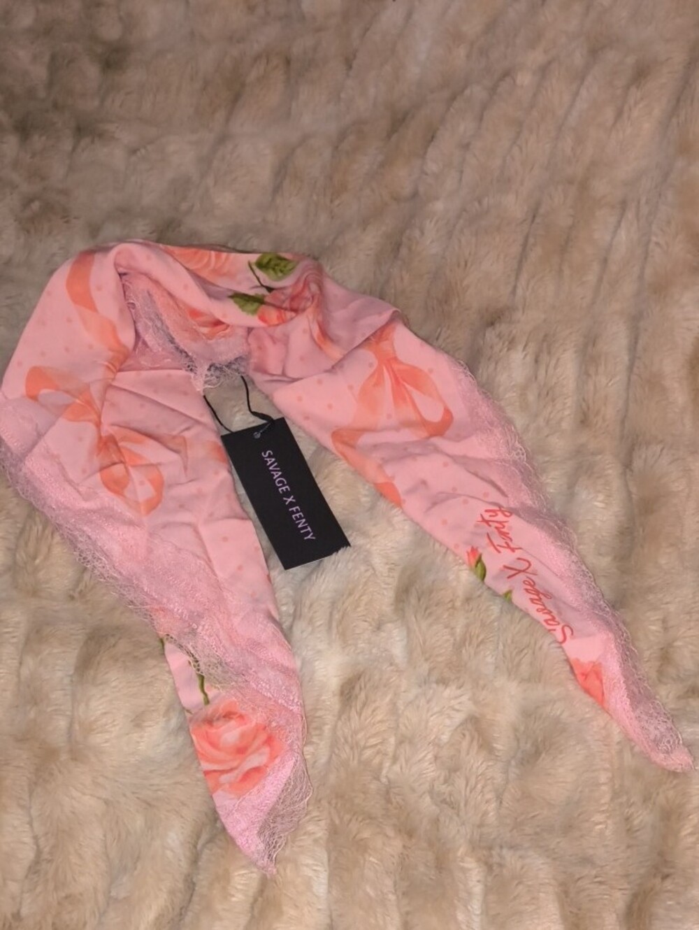 Savage X Fenty Le Rose Lace Bralette, Hipster Panty & Scarf Set - Picture 8 of 8
